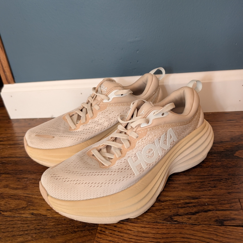 Hoka Bondi 8 Running Shoes